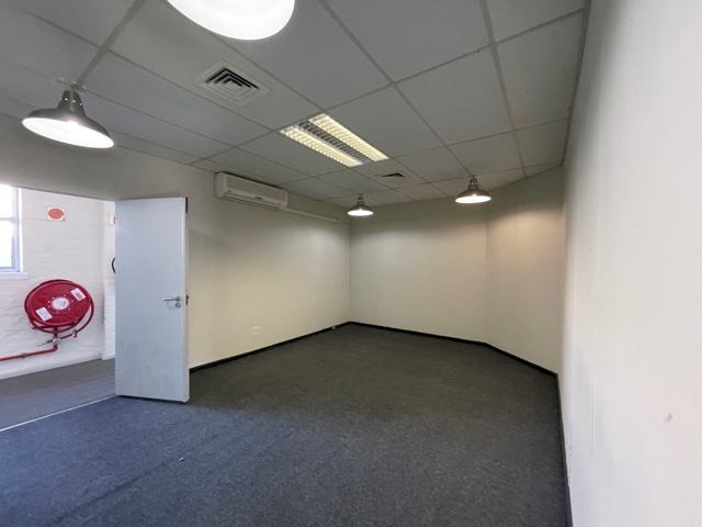 To Let commercial Property for Rent in Mowbray Western Cape